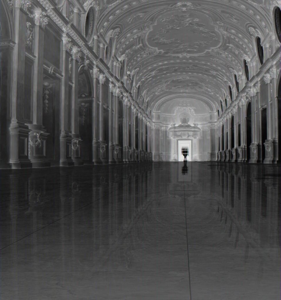 image from TAU_SHINE_COLECCION-4.jpg